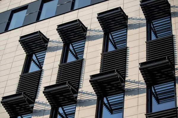 Moderne Designarchitektur Urbaner Großstadt Kombination Aus Stahl Ziegeln Und Glaselementen — Stockfoto