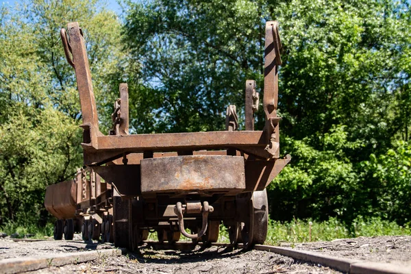 Oude Roestige Treinwagon Voor Altijd Geparkeerd Een Verlaten Station Gebruikt — Stockfoto