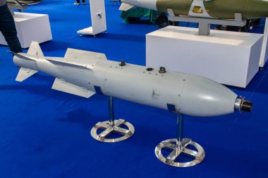 Sırbistan 'ın başkenti Belgrad' daki askeri fuarda GPS güdümlü füze havan topu mermisi patladı