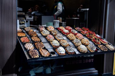 Brüksel Belçika 'nın tipik hamur işleri olan waffle ve waffle Avrupa başkentindeki birçok dükkanda satılmaktadır.