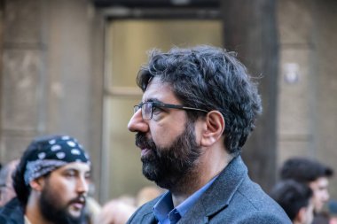 Sırbistan 'daki Öğrenci Gösterileri, Yeşil Sol Cephe siyasi partisinin siyasi temsilcisi Radomir Lazoviç