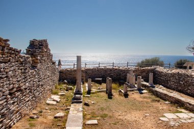 Antik Yunan kenti, duvarları, şehirleri ve sanat eserleri olan tarihi arkeoloji alanı, Thasos Adası