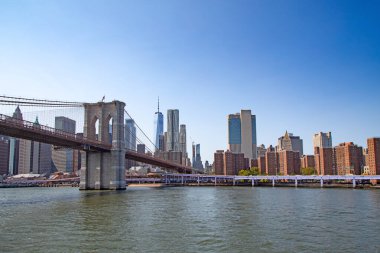 Brooklyn bridge connecting Brooklyn island with financial district on Manhattan, New York, United States of America