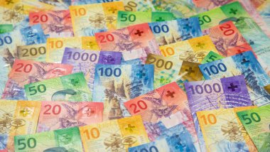 Yeni İsviçre banknotlarının koleksiyonu (2017-2020 arasında yayınlandı))