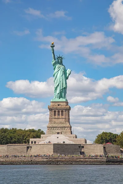 Statue Liberty Liberty Island New York Harbour Hudson River United — Stok fotoğraf