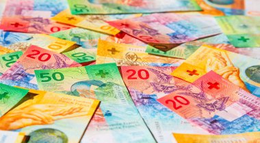 Yeni İsviçre banknotlarının koleksiyonu (2017-2020 arasında yayınlandı))