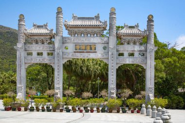 Lantau Adası 'ndaki dev Buda kompleksi (Hong Kong)