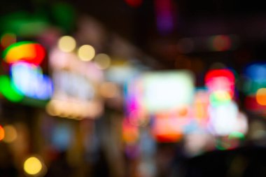 Hong Kong şehrinin gece ışıkları