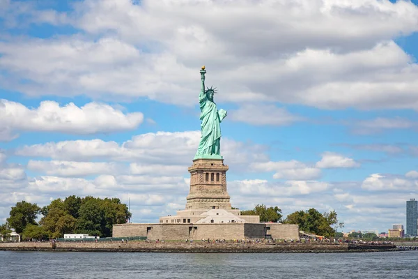 Statue Liberty Liberty Island New York Harbour Hudson River United — стокове фото