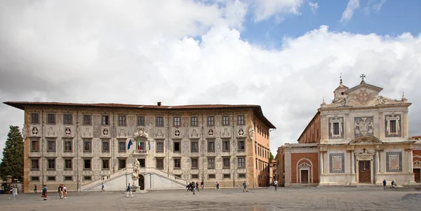 Piazza Dei Cavalieri Pisa ตาล — ภาพถ่ายสต็อก