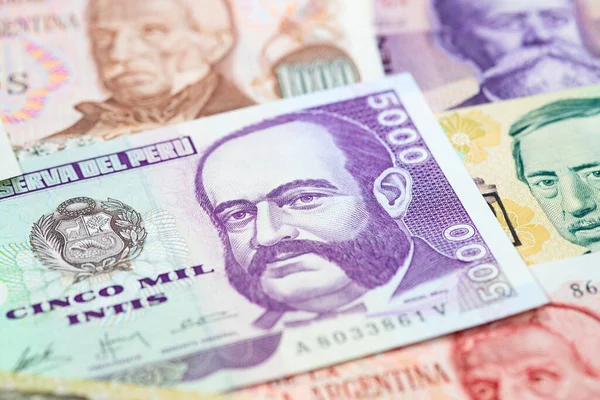 Güney Amerika Banknotlarının Çeşitliliği — Stok fotoğraf