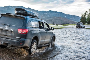 Yol Ralli RAID 4 x 4 jeep sprint yarışı.