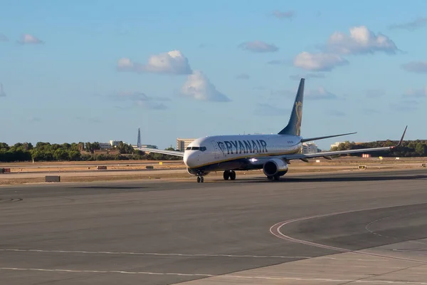 Palma Espagne Septembre 2022 Avion Passager Ryanair Sur Piste Avant Images De Stock Libres De Droits