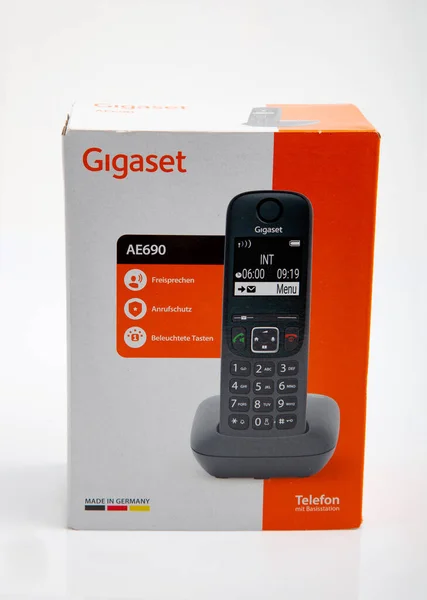 Wetzlar Hesse ドイツ04 2023 Voip電話用Gigaset携帯電話 現代の通信だ インターネット経由での通信 携帯電話のGigasetブランド名 — ストック写真