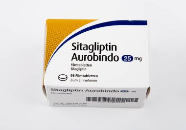 HUETTENBERG, HESSE, ALMANY 28 _ 11 _ 2023: Sitagliptin 25 mg. hap kutusu. Diyabet ilacı ya da yüksek kan şekeri.