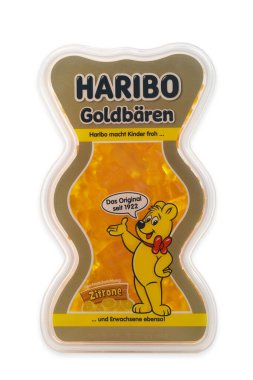 HUETTENBERG, HESSE / GERMANY 01-19-2024: HARIBO Jelly Candy. Haribo-Holding GmbH & Co. KG, 1920 yılında kurulan ünlü bir Alman şekerleme şirketidir...