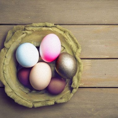 Happy Eastern Meetings with colourful Eggs and a bunny