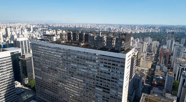 位于Conjunto Nacional大楼附近的Avenida Paulista的Jardim Paulista Jardins Itaim Bibi和Ibirapuera社区的空中景观 巴西圣保罗市 — 图库照片#