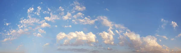 Panoramic Fluffy Cloud Blue Sky — Stock Photo, Image