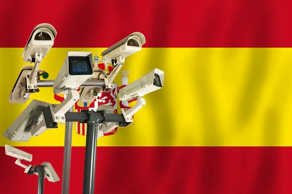 Španělská Kamera Cctv Vlajce Španělska Koncept Sledování Bezpečnosti Kontroly Totality — Stock fotografie