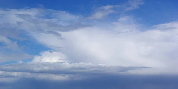Nuvens Bonitas Com Fundo Azul Céu Natureza Tempo Céu Azul — Fotografia de Stock
