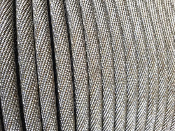 灰色电缆 钢丝绳线圈 抽象螺旋形图案 — 图库照片