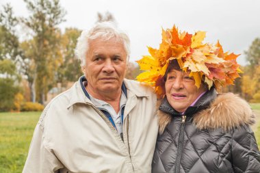 mutlu ve neşeli eski üst düzey iki