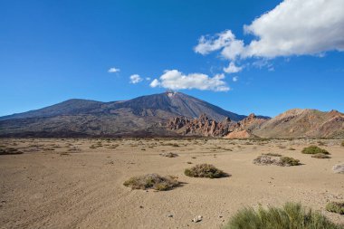 Tenerife Adası 'nın ilkbahar başlarındaki teide Dağı' nın güzel manzarası