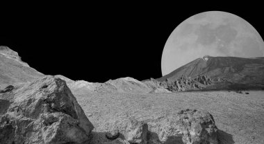 Kozmik asteroit toprağı. Kara gökyüzü ve boş çöl toprağı