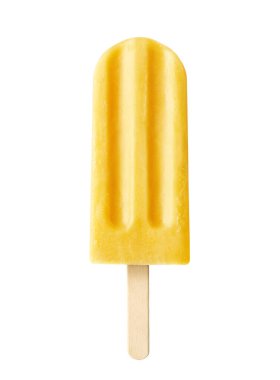 Beyaz arka planda izole edilmiş sarı meyveli dondurma. Mango, tutku meyvesi ve ananas aromalı.