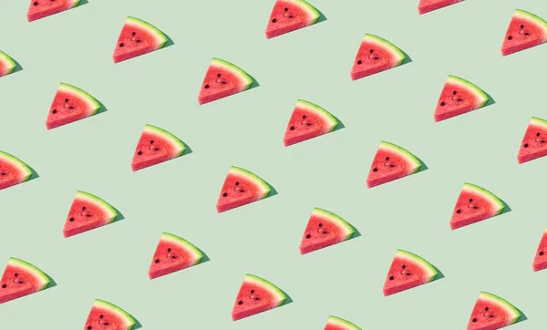 Kleurrijk Patroon Van Verse Rijpe Watermeloen Plakjes Minimaal Trendy Zonlicht — Stockfoto