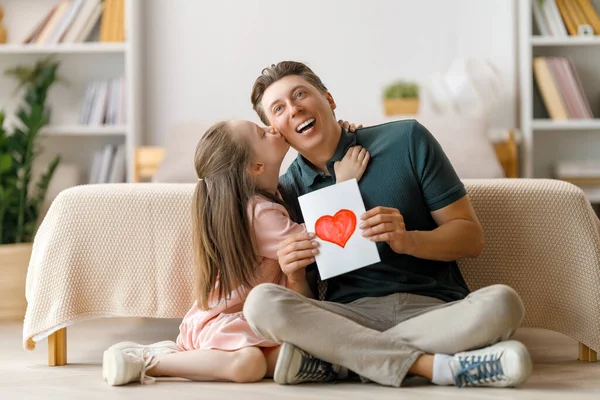 Child Daughter Congratulating Her Father Giving Him Postcard Dad Girl — Stock Photo, Image
