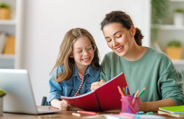 Happy Child Adult Sitting Desk Girl Doing Homework Online Education — Stock Photo, Image