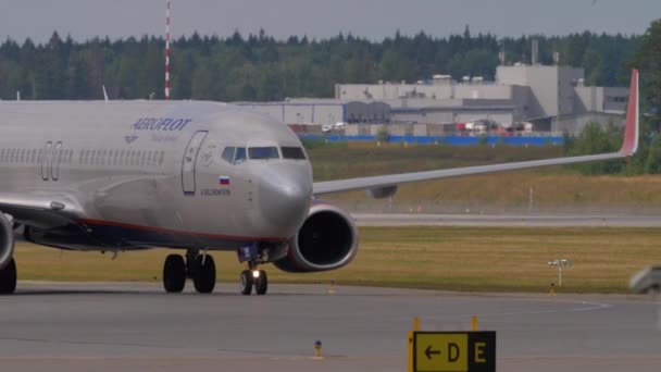 Moscow Russian Federation July 2021 Boeing 737 Aeroflot Taxiway Sheremetyevo — Stock Video