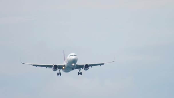 Phuket Thailand November 2017 Airbus A320 Thai Smile Airways Landing — Vídeos de Stock