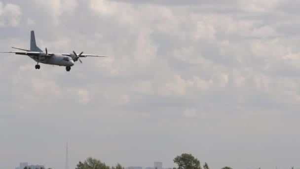 Novosibirsk Russian Federation July 2022 Military Transport Aircraft Antonov Landing — 비디오