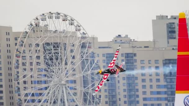 Kazan Russian Federation June 2019 Sports Plane Flies Stage Red — Stockvideo