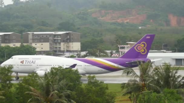 Phuket Thailand Δεκεμβριου 2016 Boeing 747 Της Thai Airways Απογειώνεται — Αρχείο Βίντεο