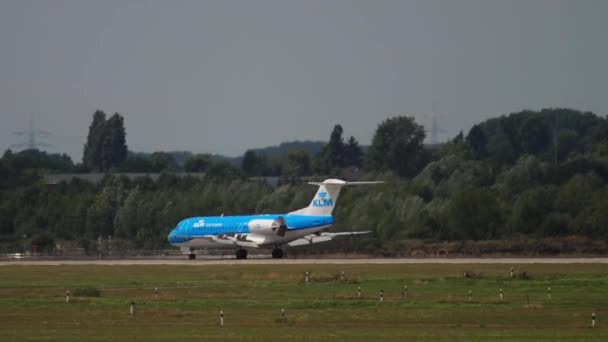 Dusseldorf Germany July 2017 Klm Cityhopper Fokker 100 Braking Landing — Stockvideo