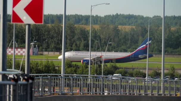 Saint Petersburg Russia July 2022 Airbus A320 73744 Aeroflot Taxiing — Stock video