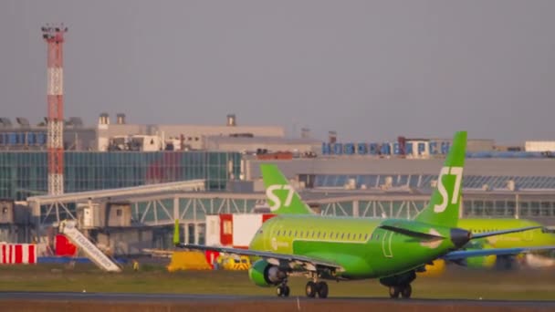 Novosibirsk Russian Federation June 2020 Airbus A320 Airlines Accelerating Takeoff — Stockvideo