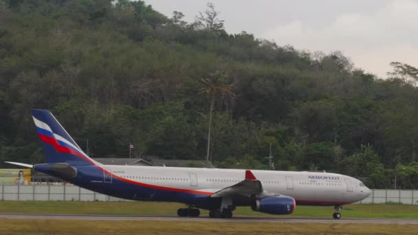 Phuket Thailand January 2023 Airbus A330 343 73789 Aeroflot Taxiing — Vídeos de Stock