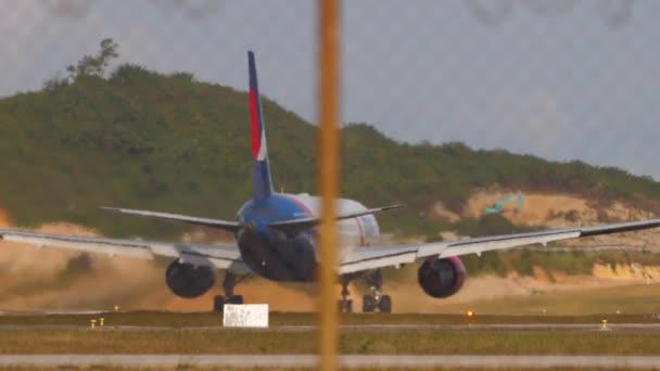 Phuket Thailand February 2023 Azur Air Boeing 767 73034 Rejected — 图库视频影像