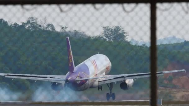 Phuket Thailand January 2023 Airbus A320 Thai Smile Landing Arriving — Stok video
