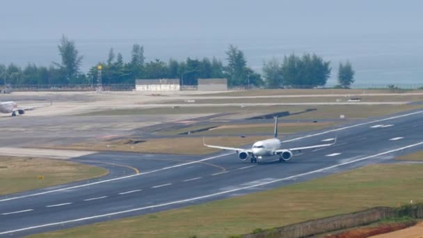 Phuket Thailand February 2023 Airbus A321 271Nx Kgj Air Astana — Stockvideo
