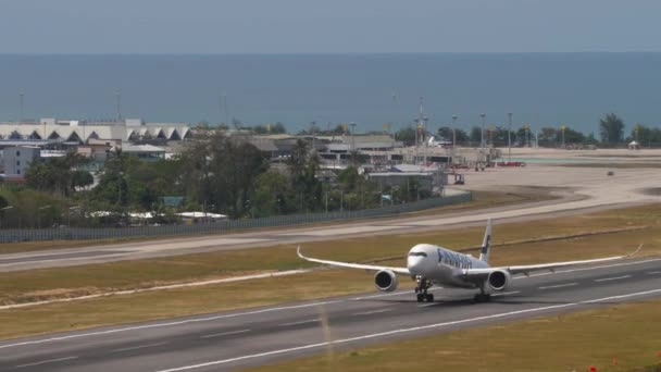 Пхукет Таиланд Февраля 2023 Года Finnair Airbus A350 900 Lwh — стоковое видео