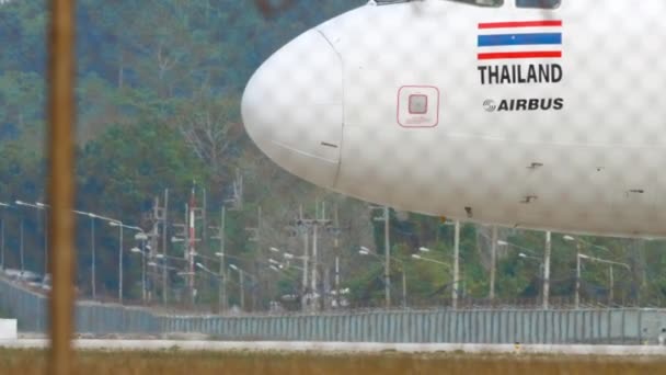 Phuket Thailand Januar 2023 Airbus A320 Abx Von Airasia Kingpower — Stockvideo