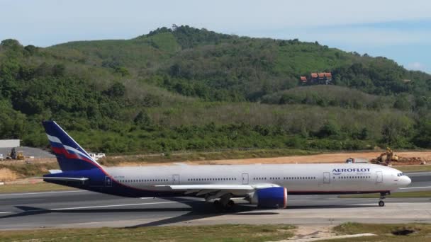 Phuket Thailand February 2023 Boeing 777 73146 Aeroflot Taxiing Phuket — Stock Video