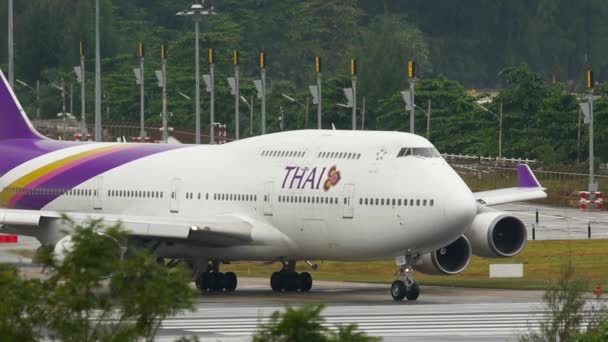Phuket Thailand Δεκεμβριου 2016 Widebody Boeing 747 Της Thai Airways — Αρχείο Βίντεο
