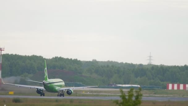Novosibirsk Rusia Federasi July 2022 Pesawat Komersial Airbus A320 Dari — Stok Video